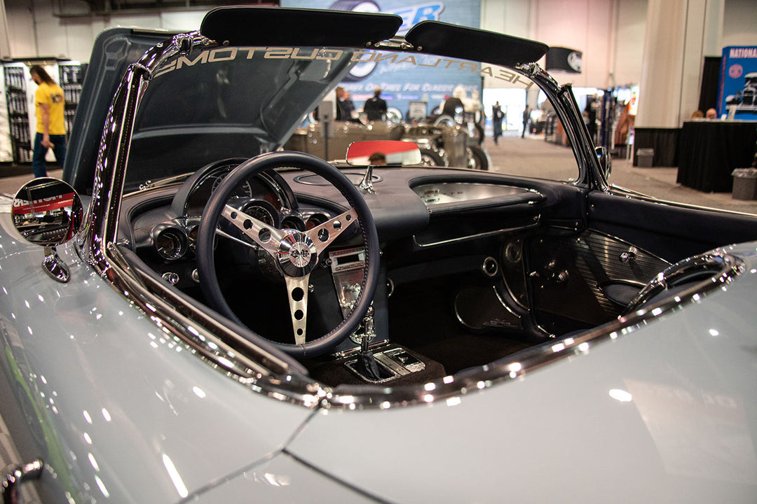 1958-62 Chevrolet Corvette Wonder Bar® Radio-RetroSound – Retro